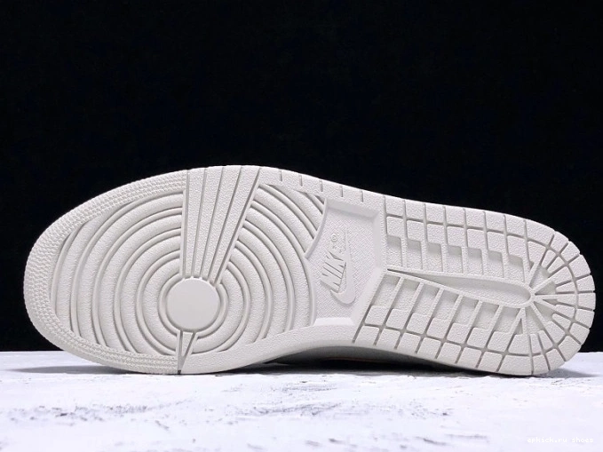 Rep Light Jordan CD6578-006 OG Bone 1 SB x High Nike Air 0729